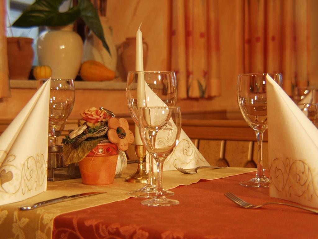 Gasthof-Hotel Dilger Rattenberg Ngoại thất bức ảnh